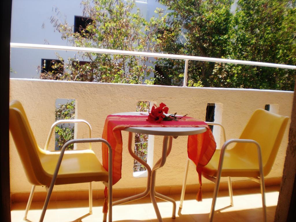 Floral Hotel Hersonissos  Ngoại thất bức ảnh