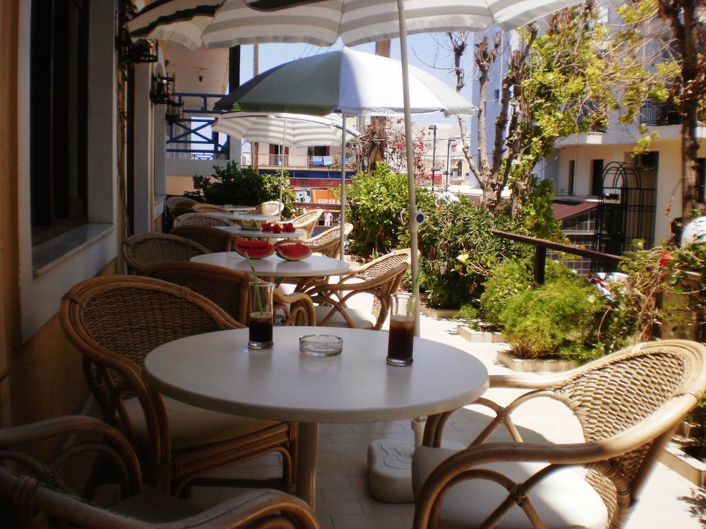 Floral Hotel Hersonissos  Ngoại thất bức ảnh